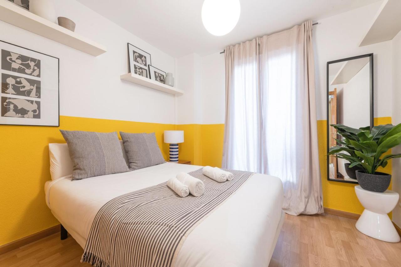 2 Bedrooms 2 Bathrooms Furnished - Malsana - With Pool - Mintystay Madrid Eksteriør bilde