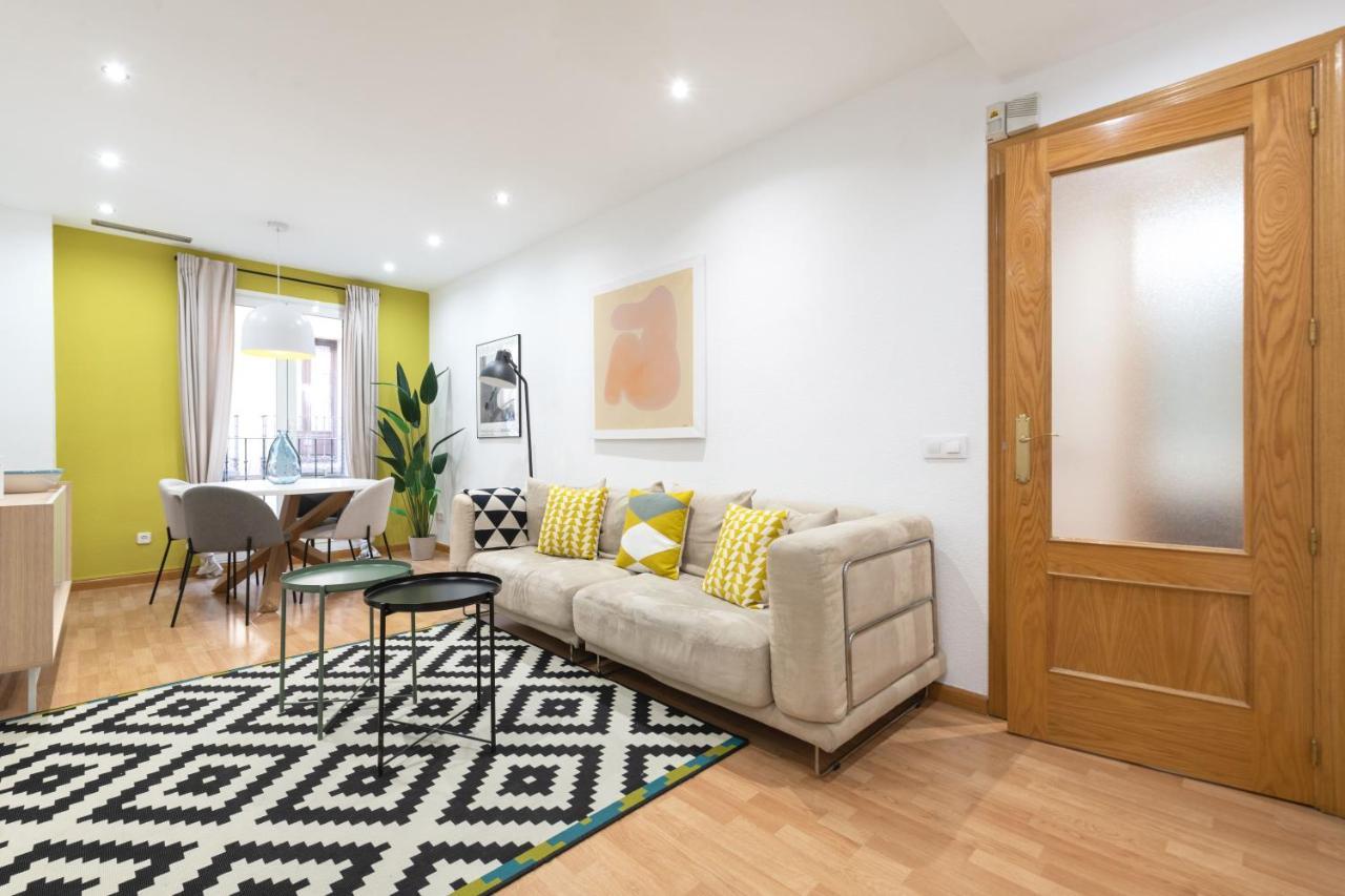 2 Bedrooms 2 Bathrooms Furnished - Malsana - With Pool - Mintystay Madrid Eksteriør bilde