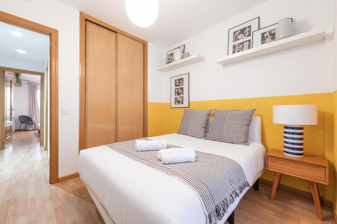 2 Bedrooms 2 Bathrooms Furnished - Malsana - With Pool - Mintystay Madrid Eksteriør bilde